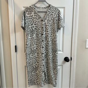 Bom Bom Decorative Buttons Midi Dress leopard print size S